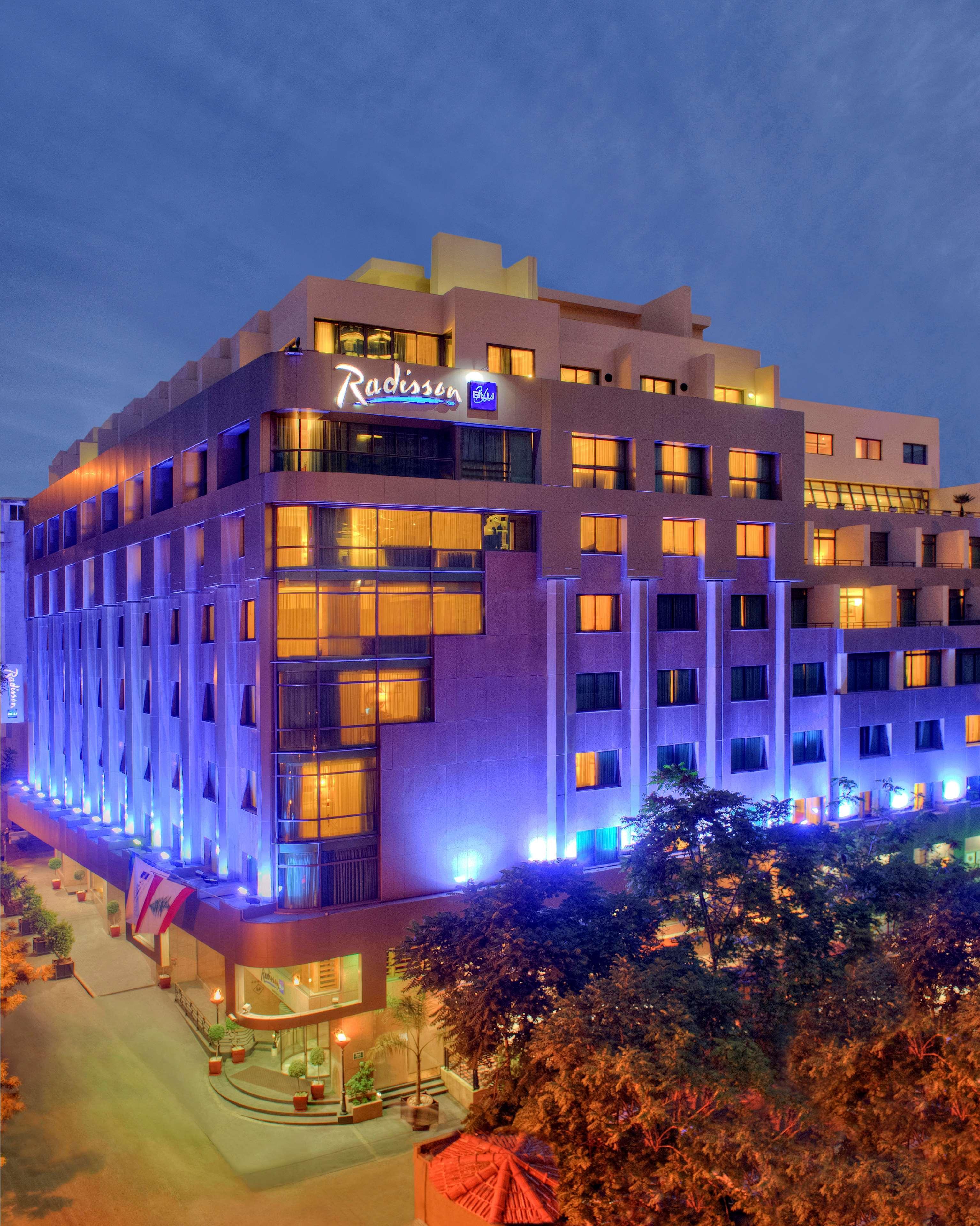 Radisson Blu Martinez Beirut Hotel Bagian luar foto Radisson Blu Hotel, Karachi